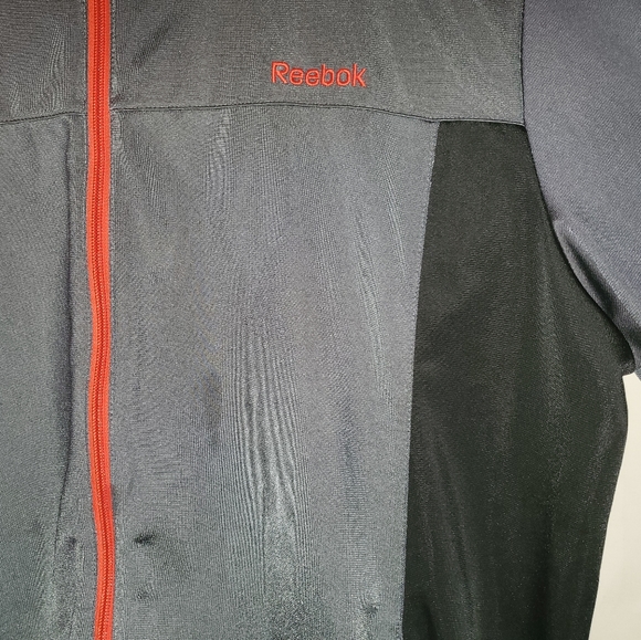 Reebok Grey Black/ Red sports coat - Picture 4 of 11